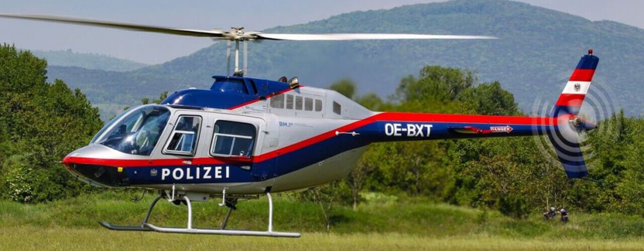 Der Schulungshelikopter der österreichischen Flug Polizei